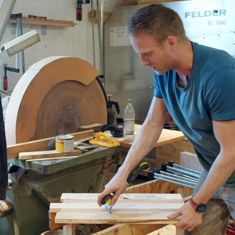 Anwendung Leimkratzer mit Hartmetallklinge und Softgriff Holz-Liebling DIY
