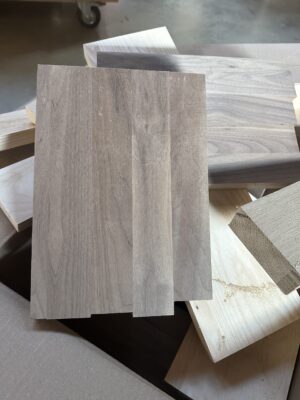 Holzreste aus Plattenware