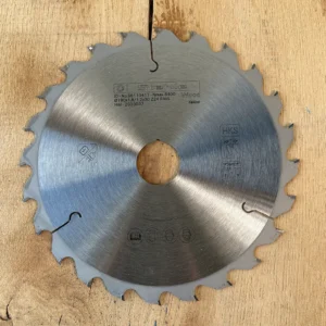 Stehle Profi-Universal-Handkreissägeblatt 190x30 mm mit 24 Zähnen und gelaserten Dehnungsschlitzen.