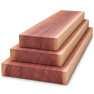 Drei sägeraue und unbehandelte Holzbohlen aus Apfelbaum auf weissem Hintergrund gestapelt, in den Breiten 10 cm, 15 cm und 20 cm.
